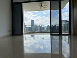 Latitude (D10), Condominium #450554461